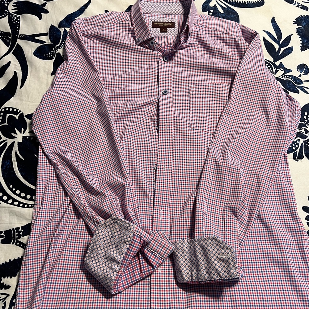Johnson and Murphy Button down